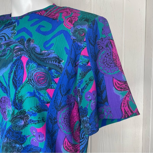 Vintage JG Collection Petite Blouse 8 Teal Pink Blue 1980’s S/S Padded Shoulders - Picture 4 of 9